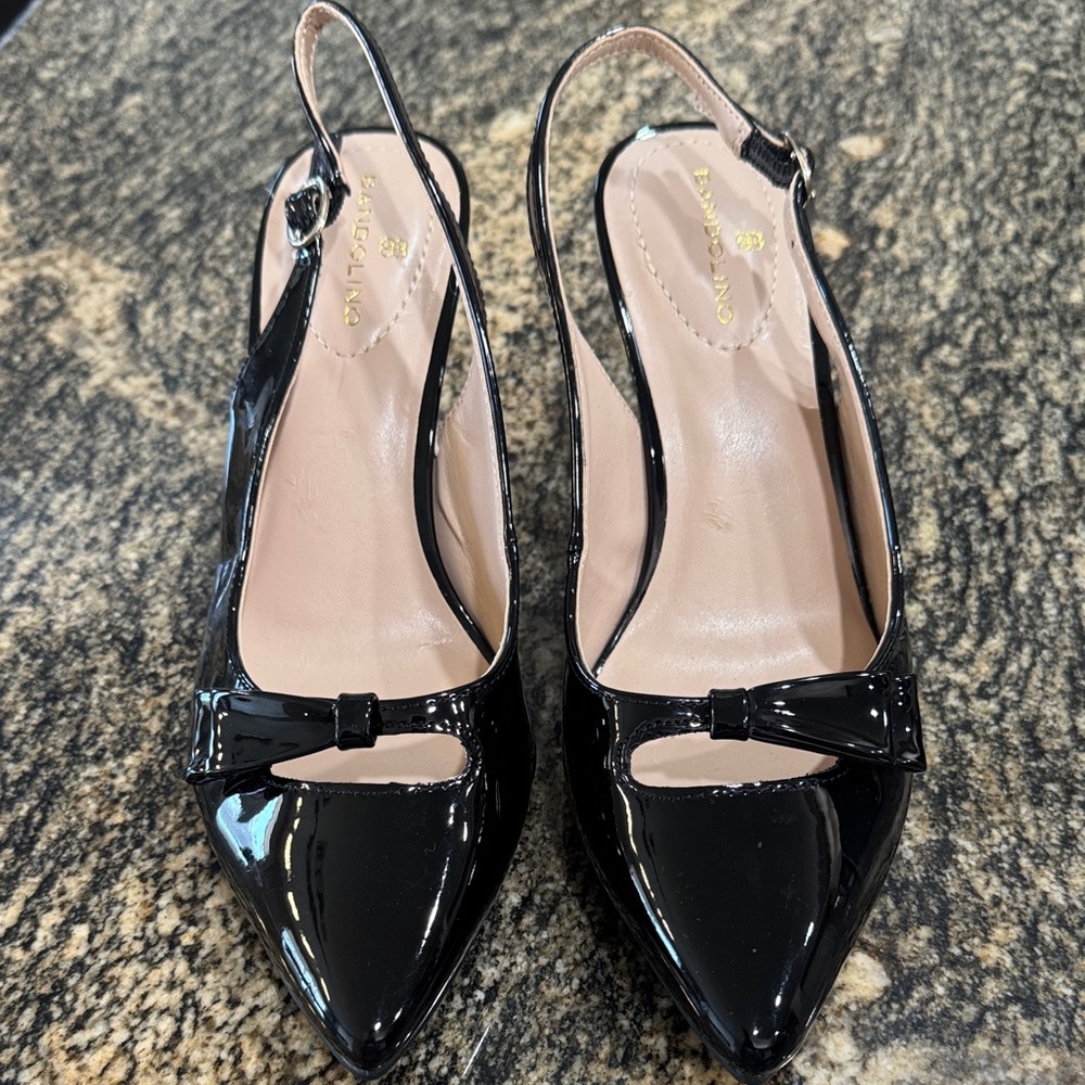 Bandolino Black Patent Slingback Heels